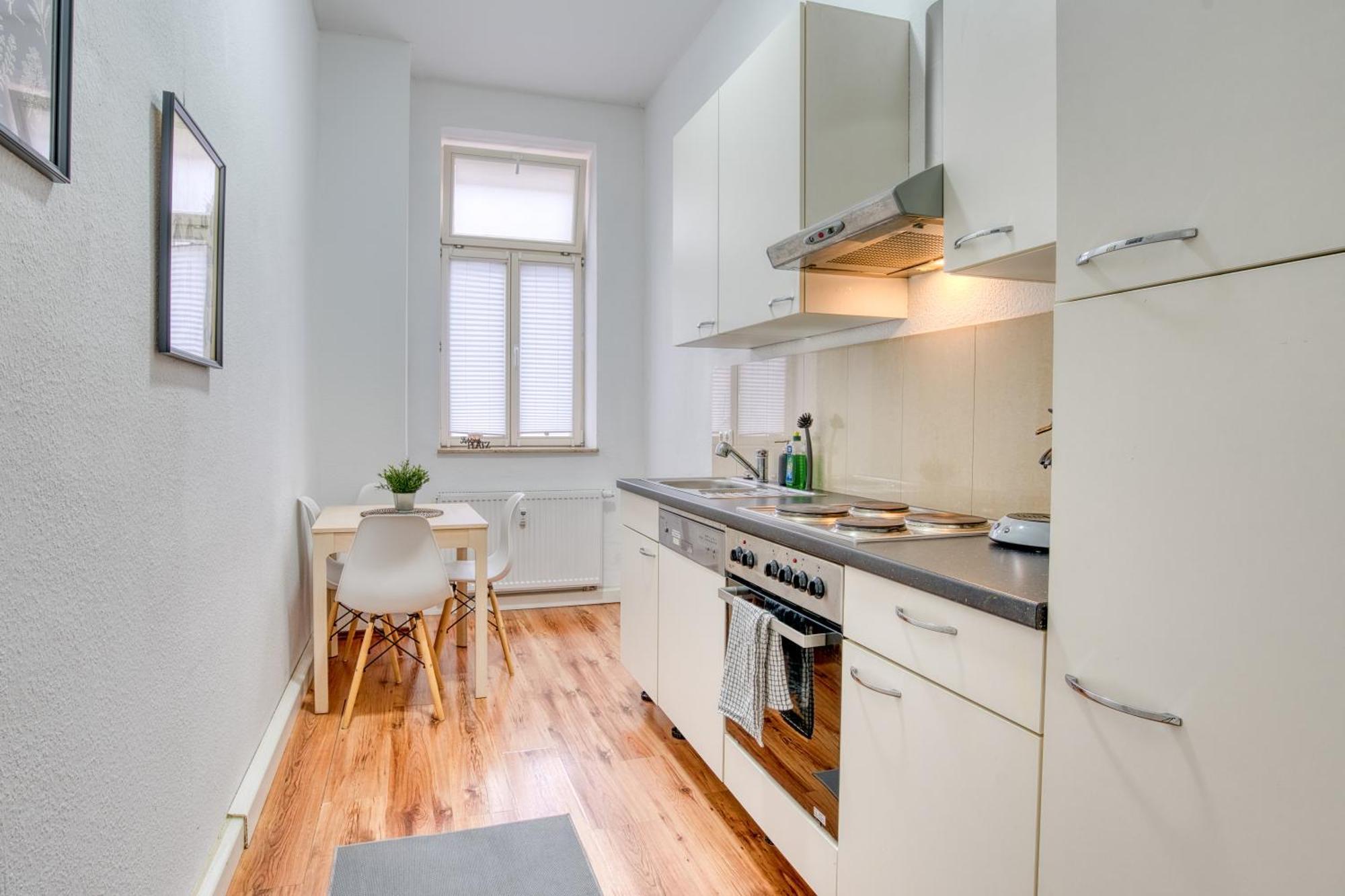 Homy I Altbaucharme Netflix Und Wlan Apartment Leipzig Luaran gambar
